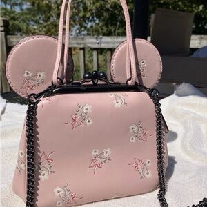 Coach Disney X Minnie Mouse Leather Kisslock Bag 69179